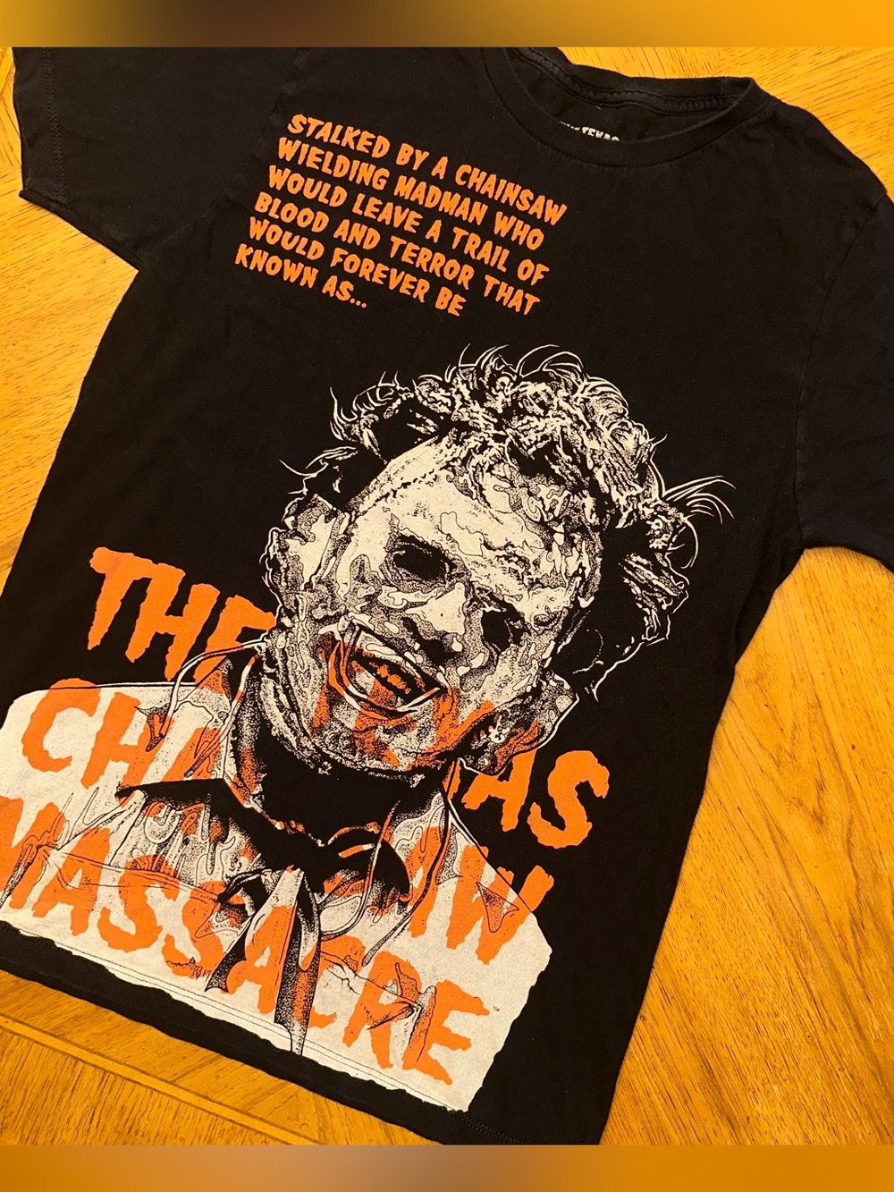 Texas Chainsaw Massacre T-Shirt Size Medium Black Big Graphic Leatherface Scary